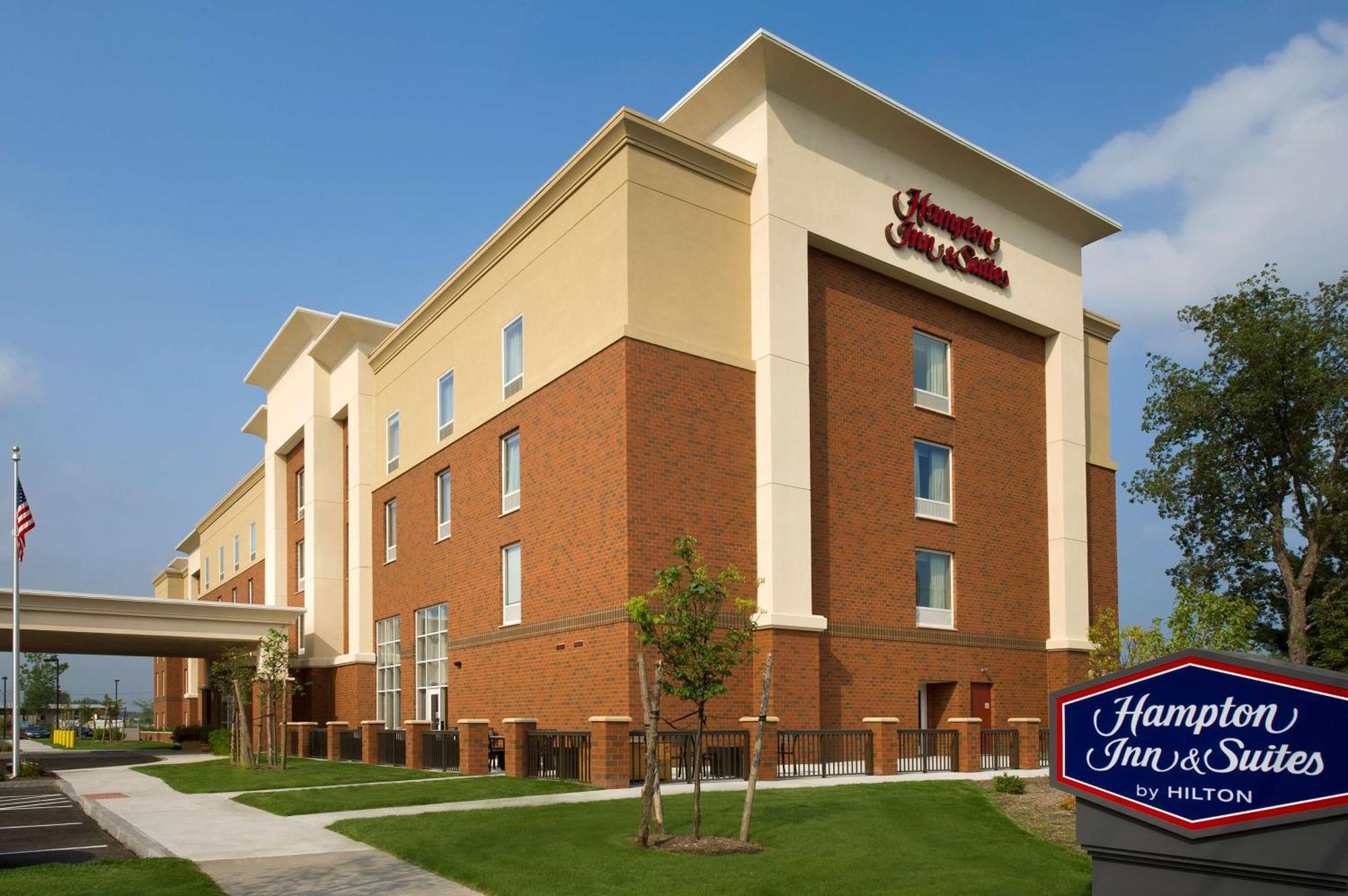 Hampton Inn & Suites Syracuse/Carrier Circle East Syracuse Exterior photo